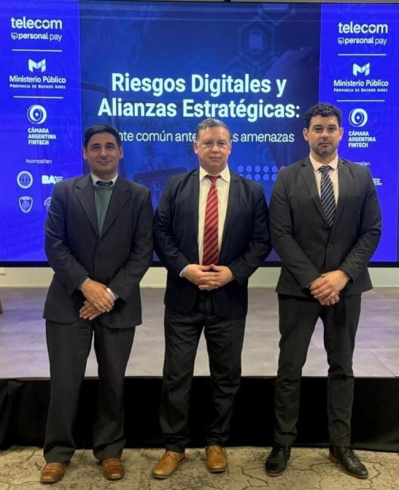 La Fiscala General presente en una jornada sobre riesgos digitales